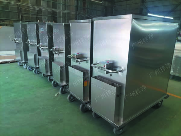 一次性物品電動轉(zhuǎn)運(yùn)車采用304拉絲不銹鋼板面板厚度：≥1.2mm,表面作拉絲亞光處理。