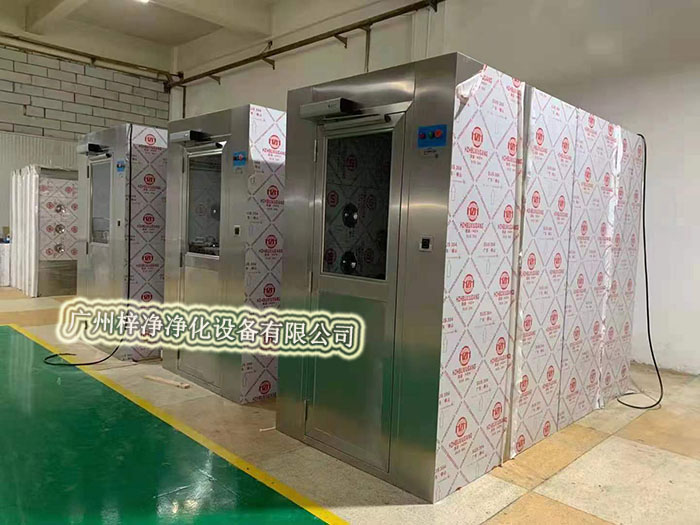 風(fēng)淋室的類型繁多，不同類型的風(fēng)淋室適用于不同的場(chǎng)合和需求