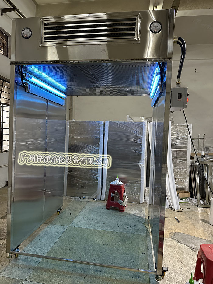 層流罩取樣車是一種用于在無菌或潔凈環(huán)境下進(jìn)行樣品采集的專用設(shè)備。