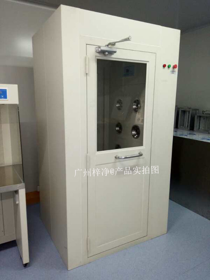 風淋室運行過程中產生的噪音可能會對操作人員造成不適，影響工作效率。